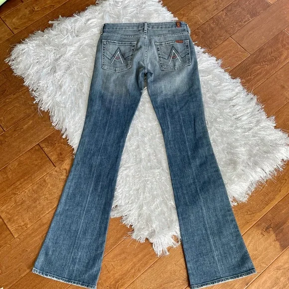 💚 7 For All Mankind A Pocket Flare Jeans Women’s 28 x 34 - Picture 2 of 6